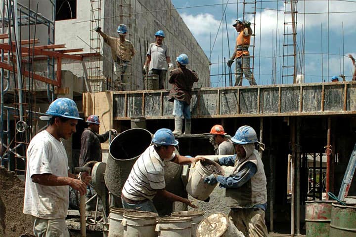 Obreros construcción ART